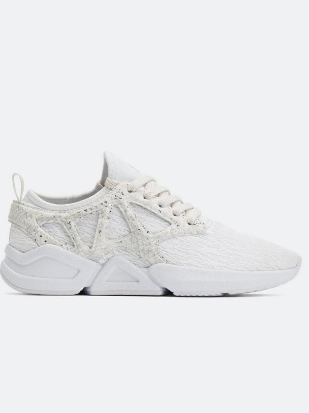 Fabletics Women's Redondo Performance Sneaker White/Silver size 7.5 women’s